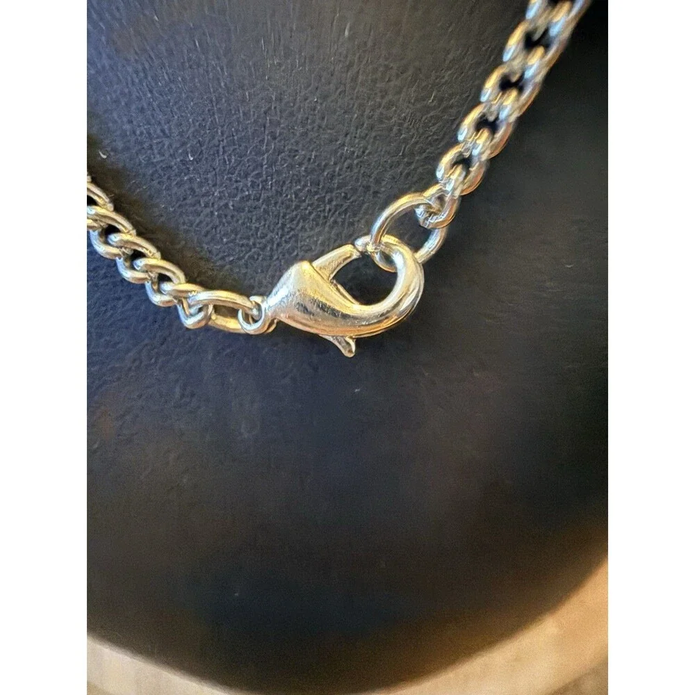Unbranded this silver